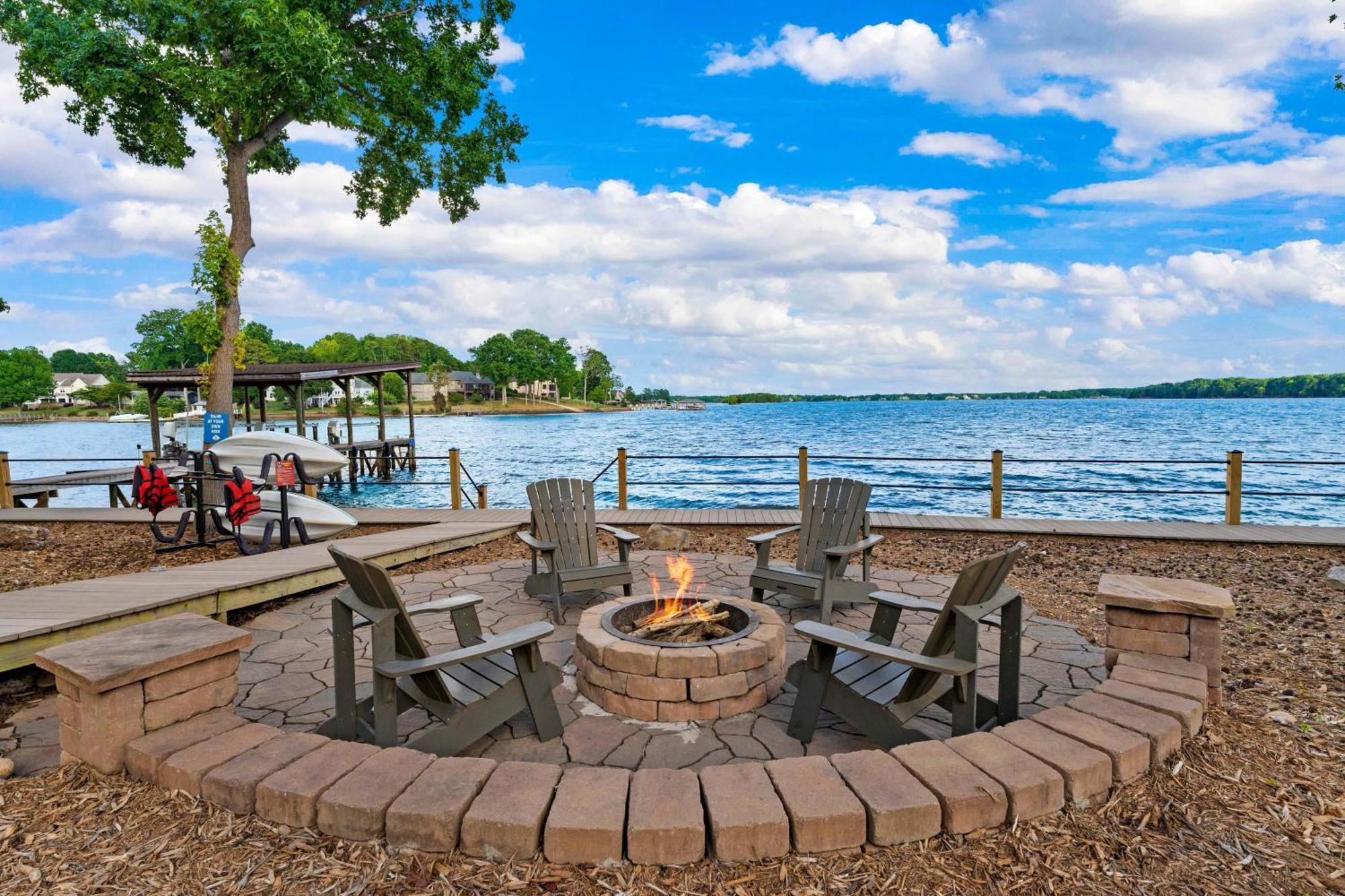 Lake Norman Getaway Mooresville Exteriör bild